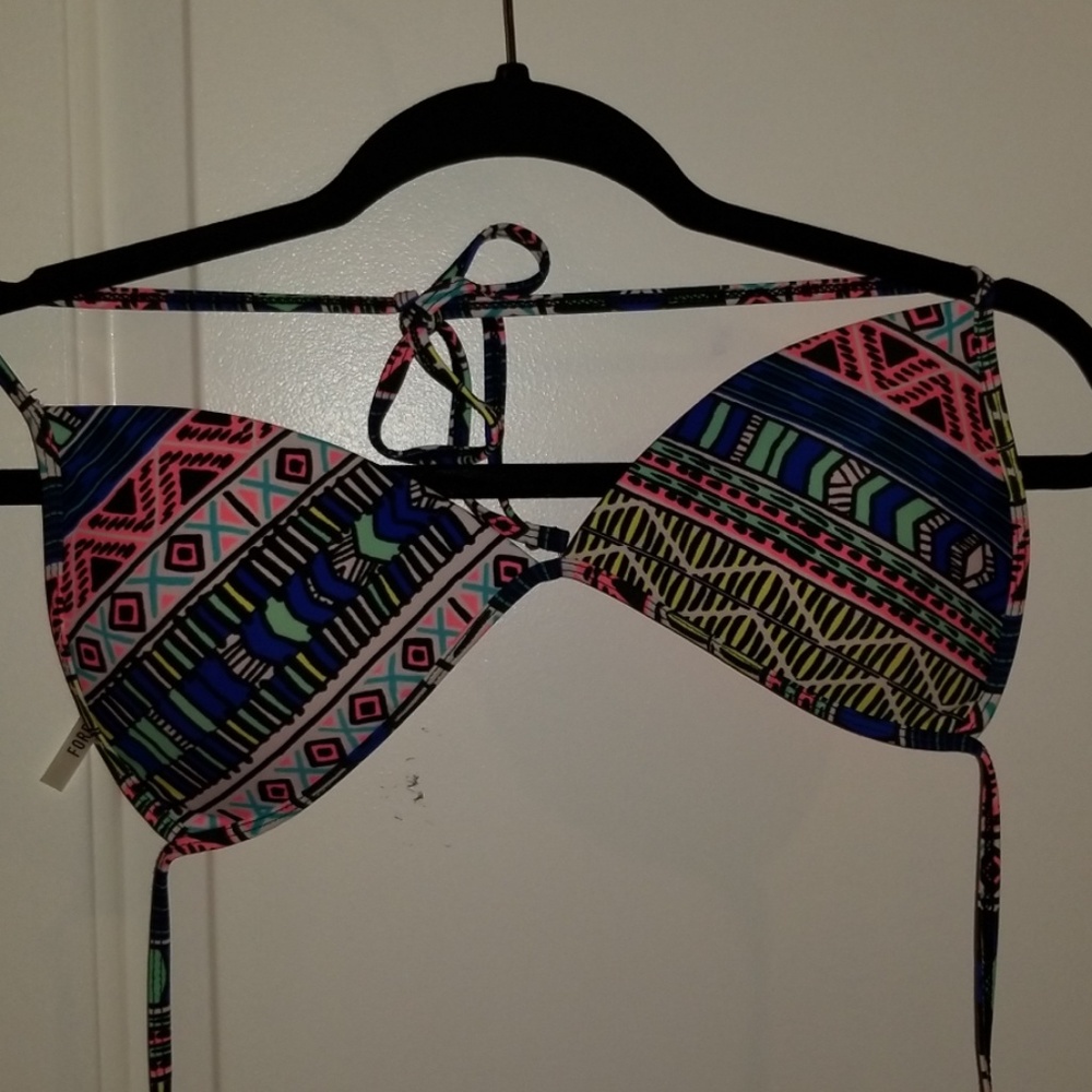 🎈3 for 25 items w/🎈Forever 21 Bathing suit top